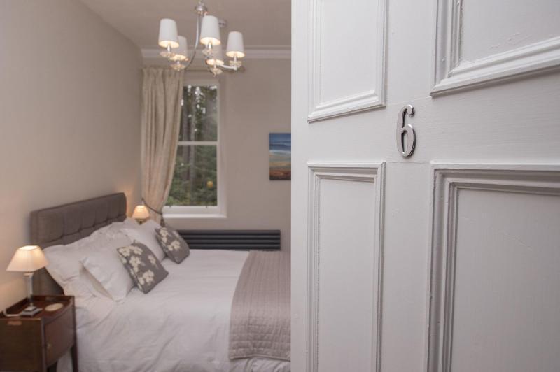 Lys-Na-Greyne Bed & Breakfast Aboyne Ngoại thất bức ảnh